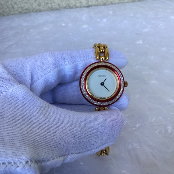 Vintage Gucci 11/12.2 Interchangeable Bezel Watch Gold Tone Near Mint Condition - Picture 8 of 16
